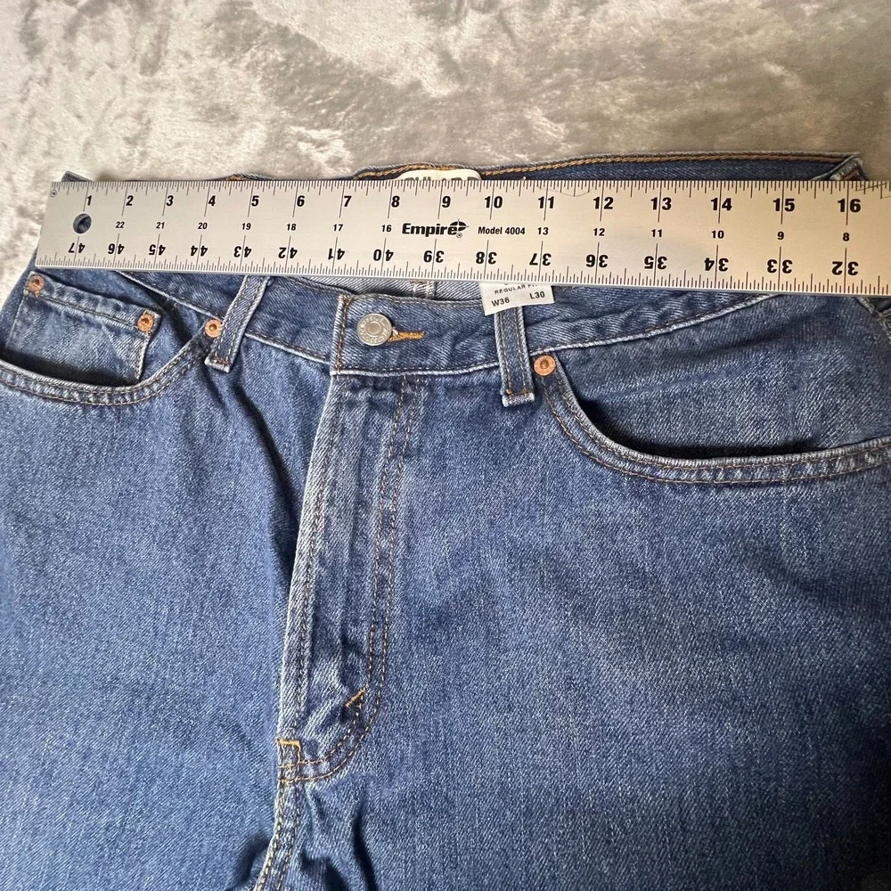 Levi's 505 Jeans Mens 36x30 Blue Denim‎ Regular Fit Medium Wash Straight Leg